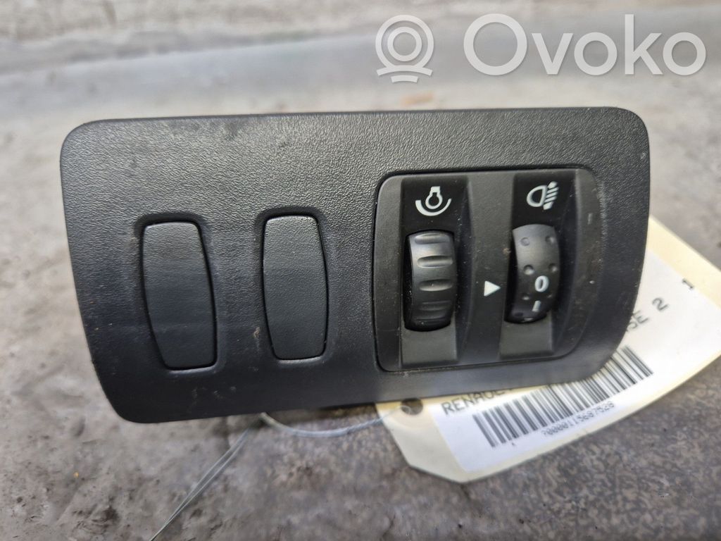 Renault Clio III Light switch 
