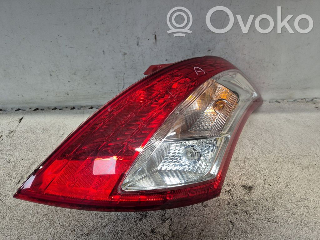 Suzuki SX4 Aizmugurējais lukturis virsbūvē 