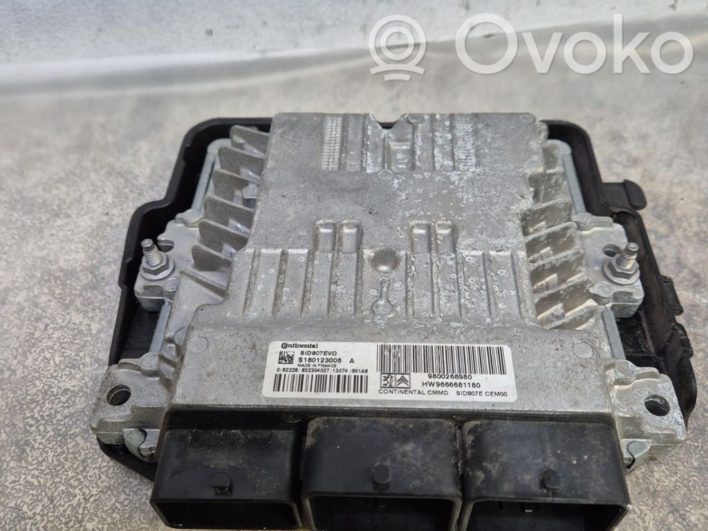 Citroen DS3 Engine control unit/module 
