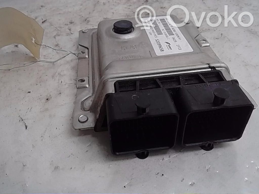 Fiat 500 Unidad de control/módulo del motor 