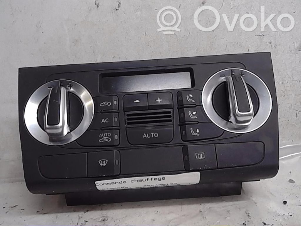 Audi A3 S3 8P Panel klimatyzacji 