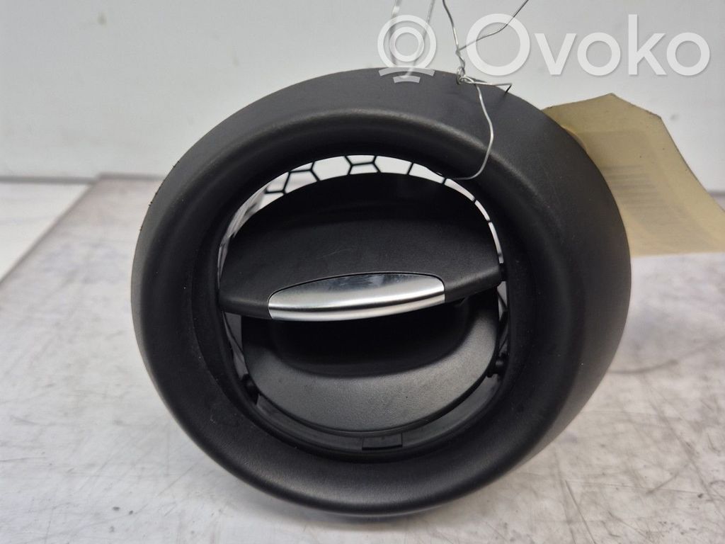 Renault Clio IV Grilă ventilație/ramă laterală bord 