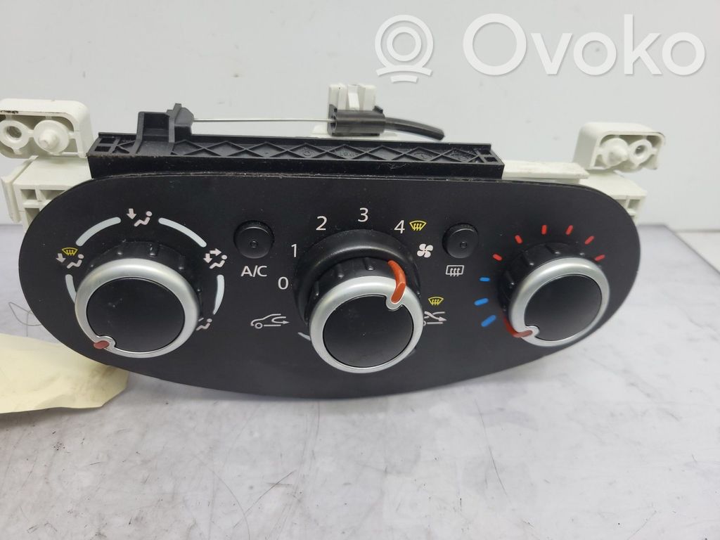 Renault Twingo III Climate control unit 