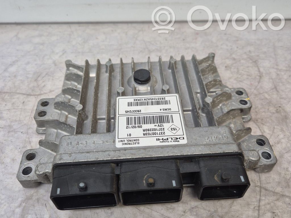Dacia Sandero Engine control unit/module 
