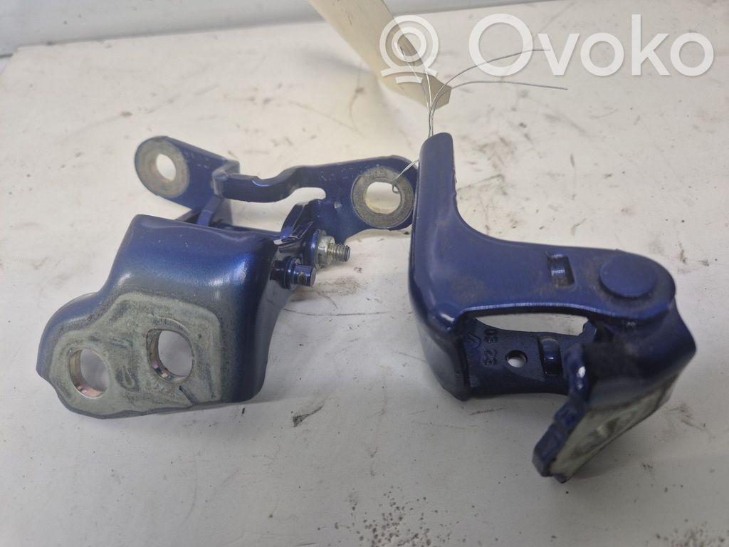 Renault Captur II Rear door upper hinge 