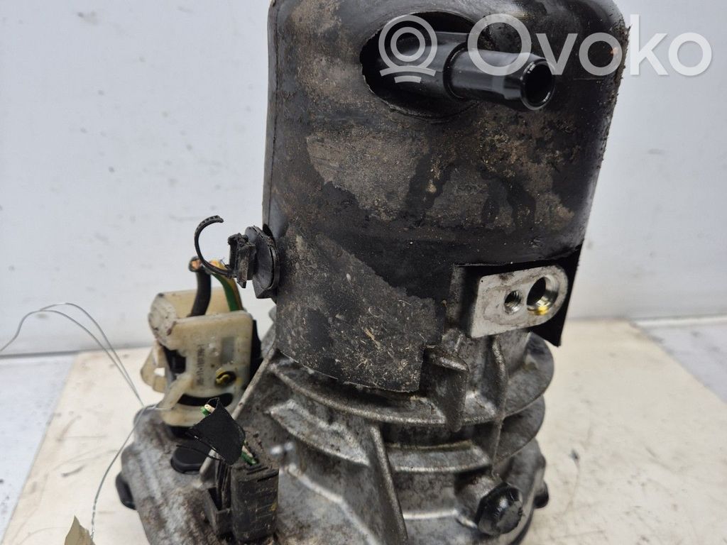 Citroen C5 Vairo stiprintuvo siurblys 