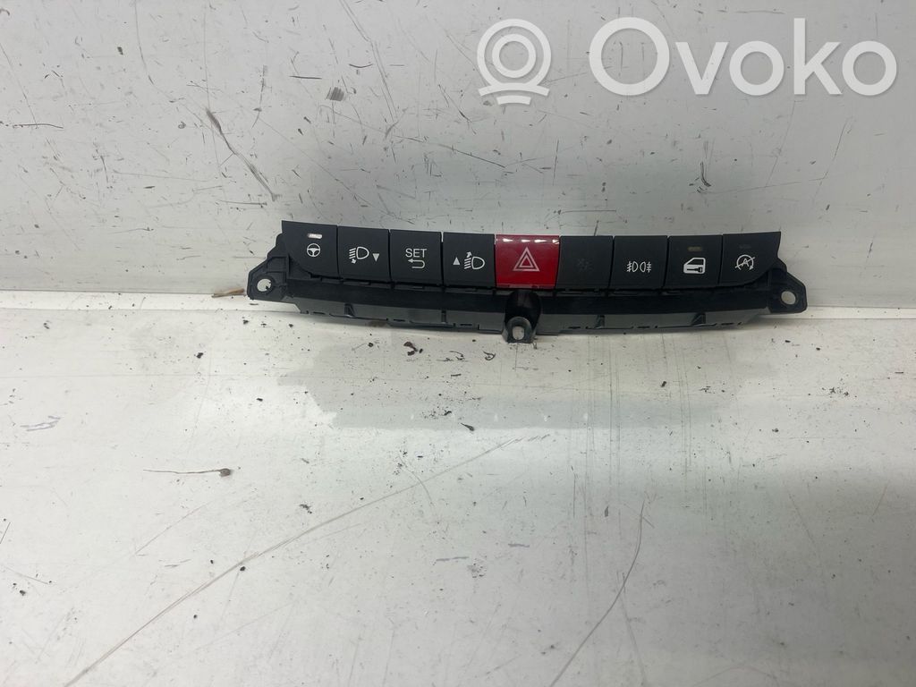 Fiat 500L Comutator lumini pericol 