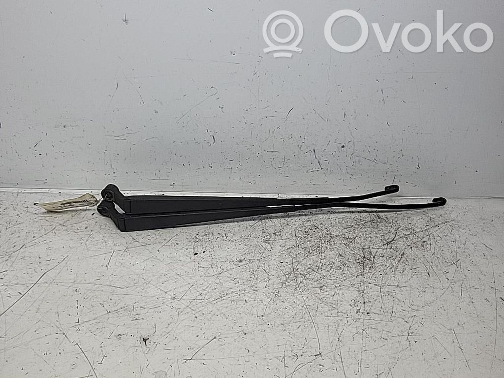 Toyota Yaris Braccio della spazzola tergicristallo anteriore 
