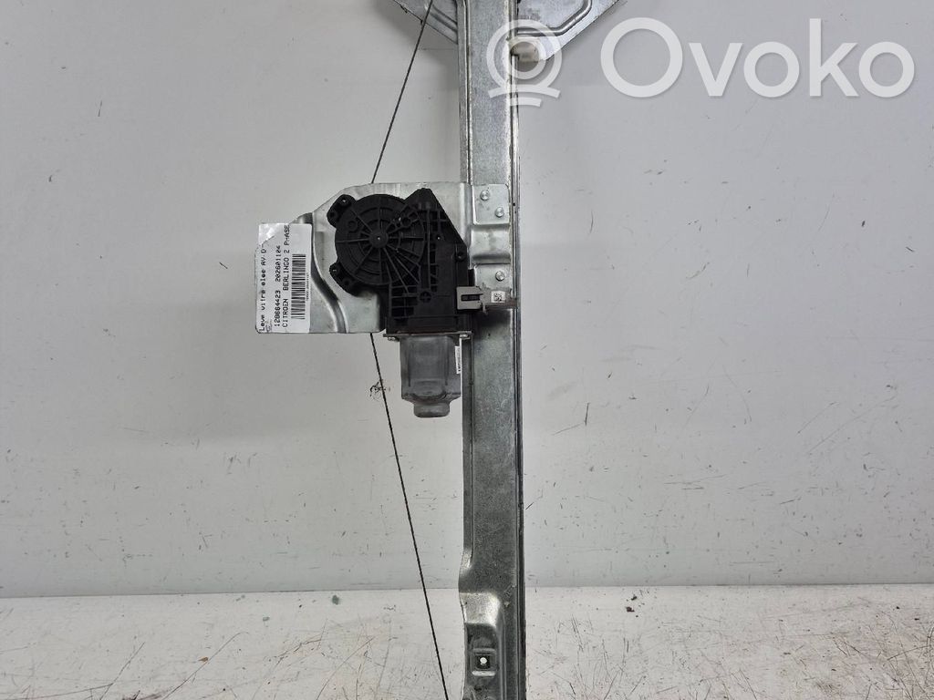 Citroen Berlingo Elektryczny podnośnik szyby drzwi przednich 