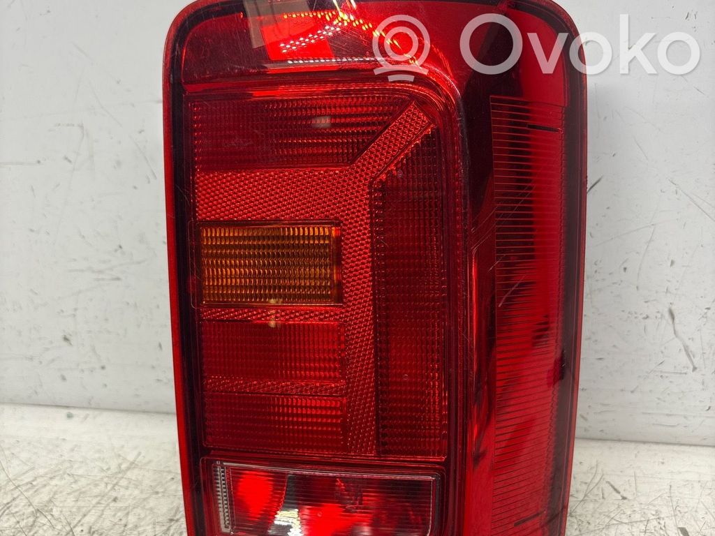 Volkswagen Caddy Luci posteriori