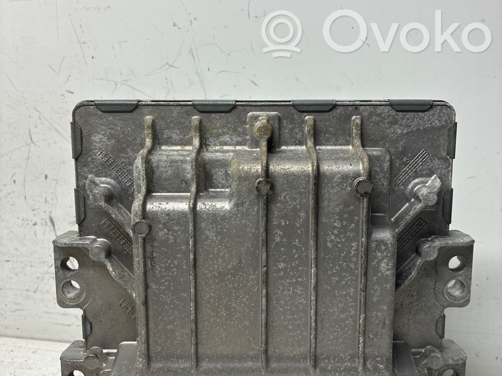 Renault Captur Engine control unit/module 