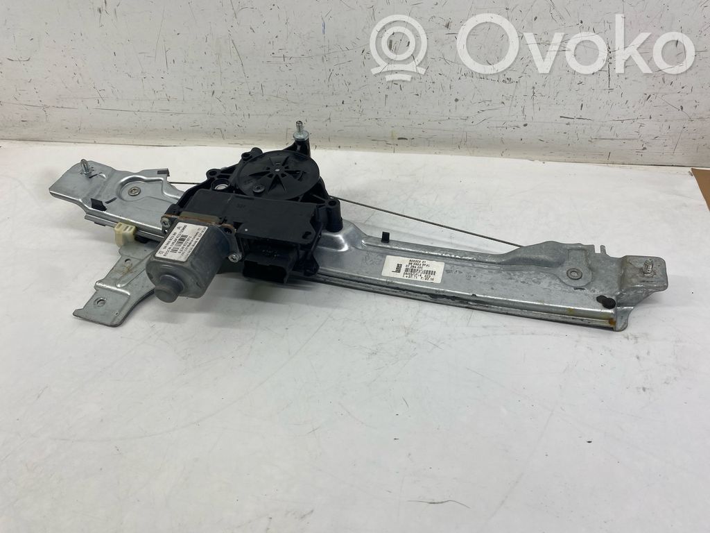 Peugeot 208 I Elektryczny podnośnik szyby drzwi tylnych 