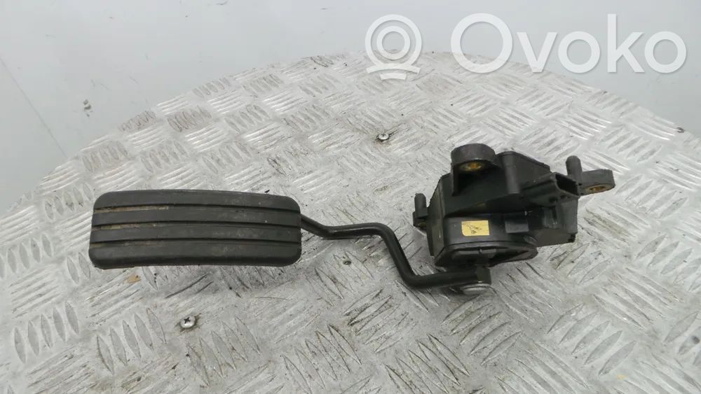 Renault Clio III Accelerator pedal position sensor 