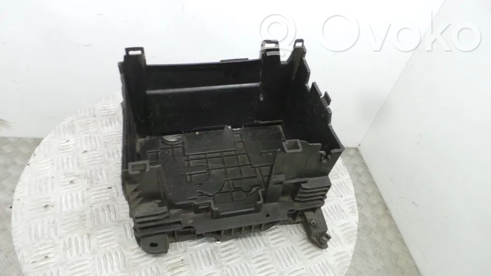 Półka akumulatora   8200314273B,8200314272G