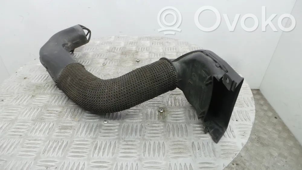 Ford Focus Ilmansuodattimen kotelon kansi 