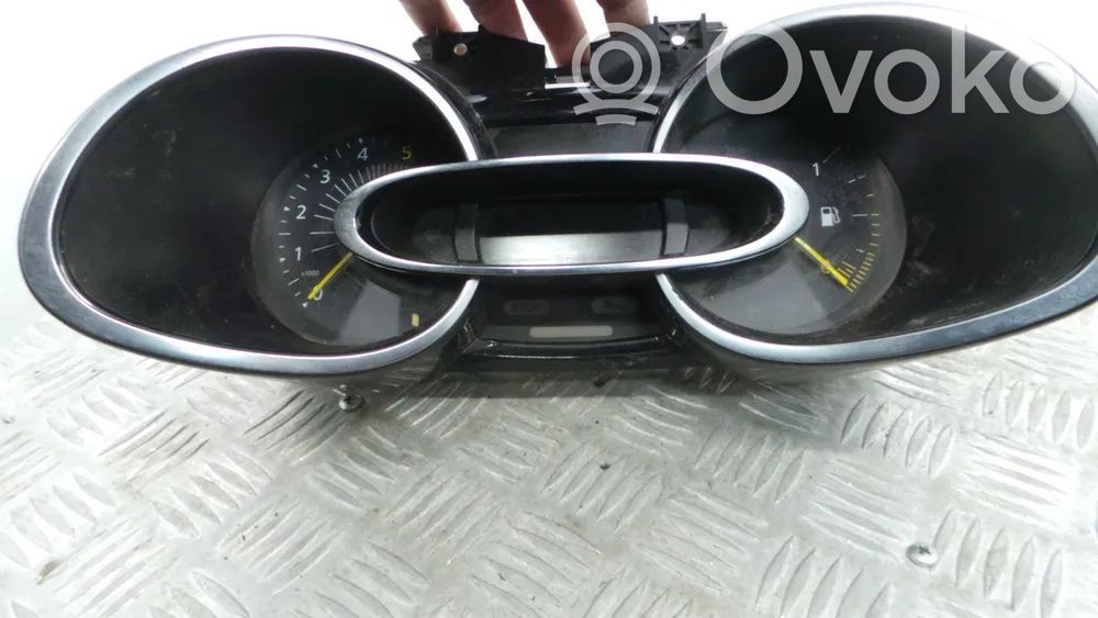 Renault Clio IV Licznik / Prędkościomierz 