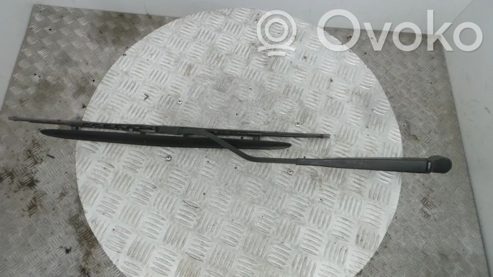 Mazda 2 Braccio della spazzola tergicristallo anteriore 