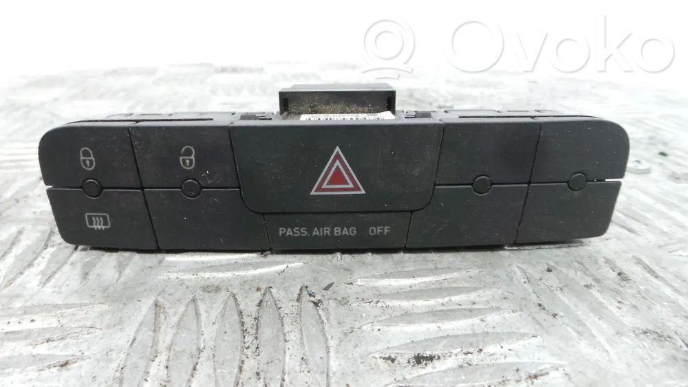 Seat Ibiza IV (6J,6P) Releu lumini avarie 