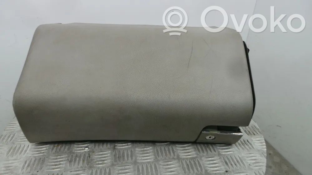 Mercedes-Benz CLC CL203 Schowek bagażnika 