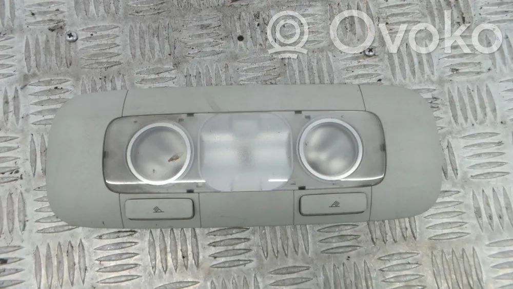 Volkswagen Golf V Luz del asiento delantero 