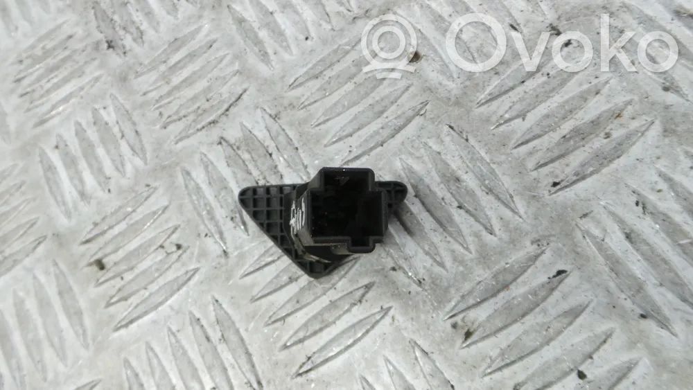 Ford Focus Tailgate/trunk control unit/module 