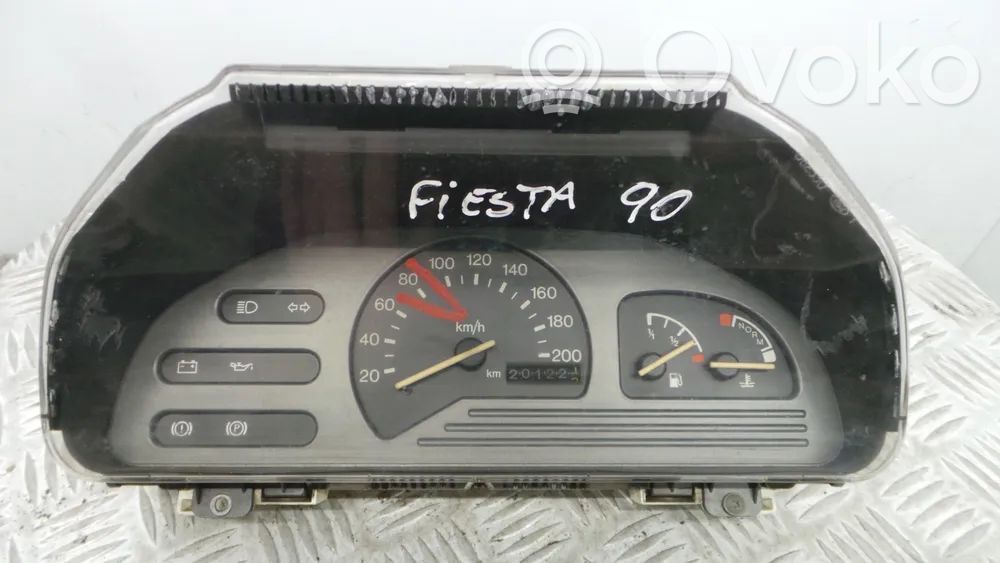 Ford Fiesta Geschwindigkeitsmesser Cockpit 