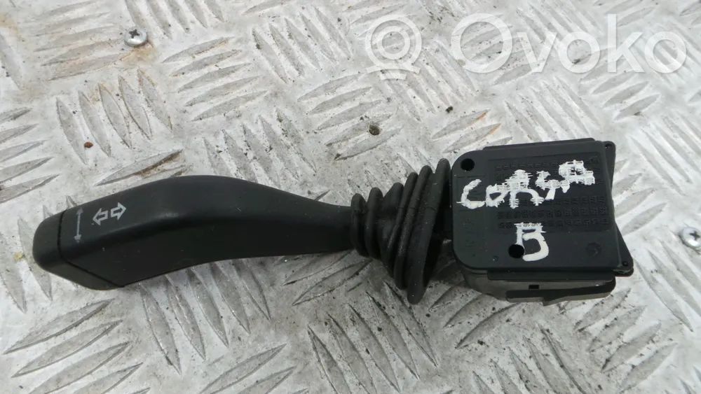 Opel Corsa B Leva indicatori 