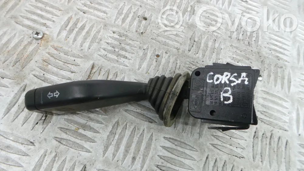 Opel Corsa B Leva indicatori 