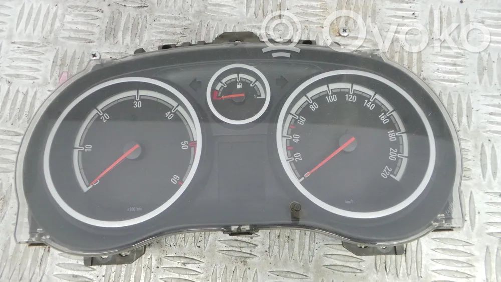 Opel Corsa D Vitezometru (grup de instrumente) 