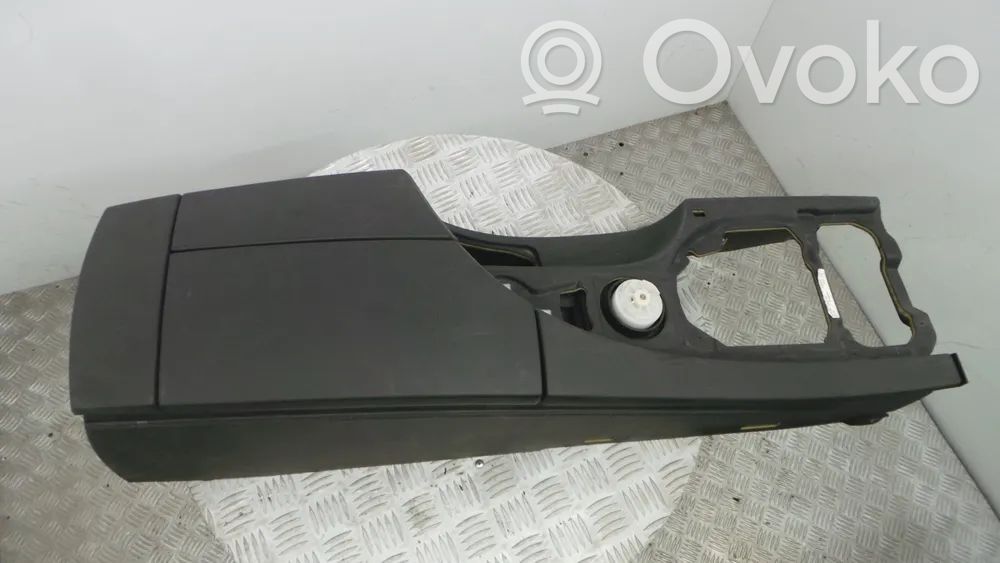 Armrest   51167034086