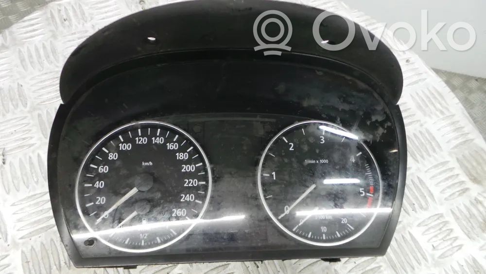 BMW 3 E90 E91 Nopeusmittari (mittaristo) 