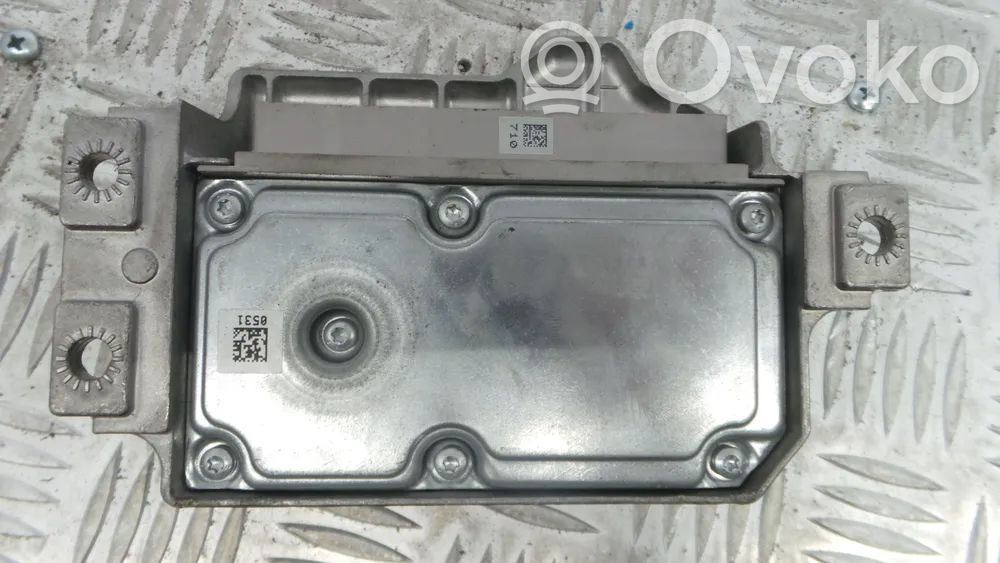 BMW 1 E82 E88 Turvatyynyn ohjainlaite/moduuli 
