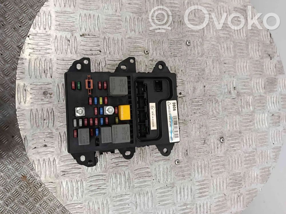 KIA Cerato Fuse box set 