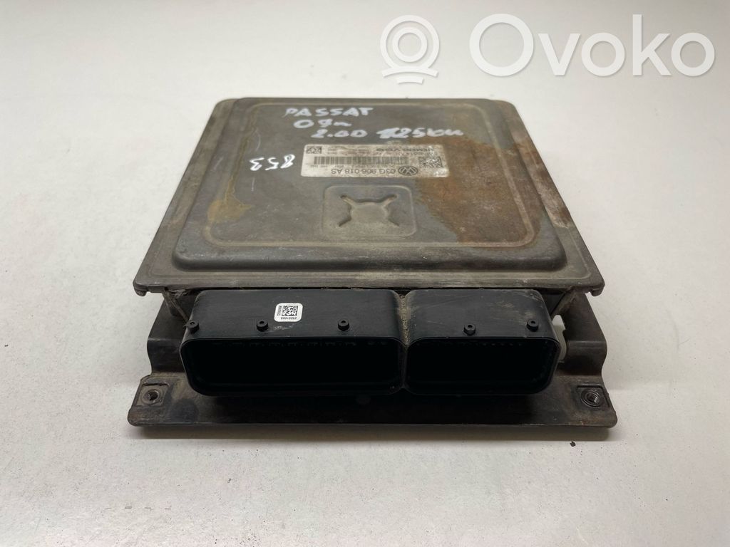 Volkswagen PASSAT B6 Engine control unit/module 