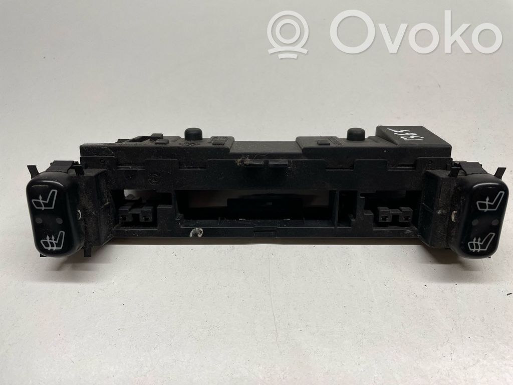 Mercedes-Benz E W210 Seat heating switch 