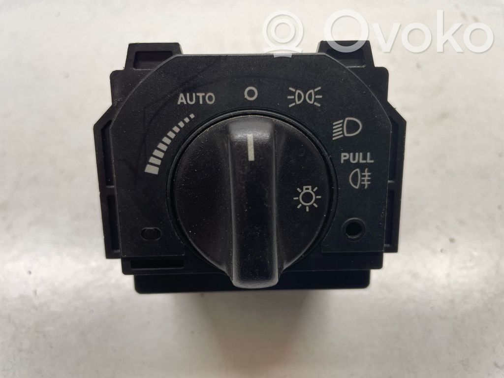 Jaguar S-Type Light switch 