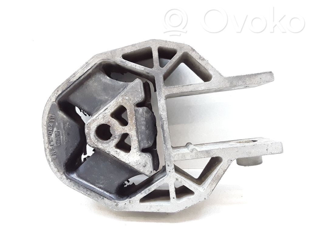 Volvo V50 Engine mount bracket 
