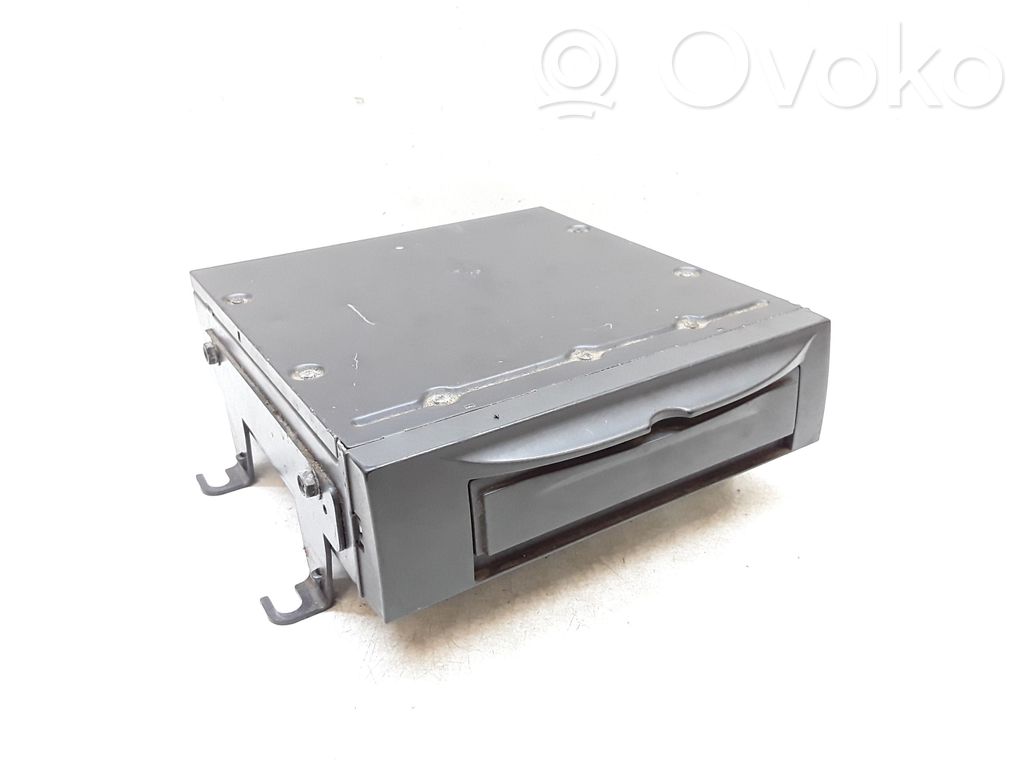 Volvo XC90 Radio/CD/DVD/GPS head unit 