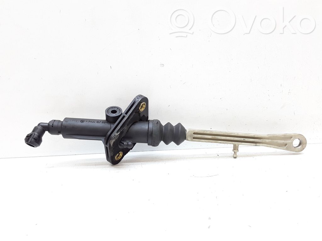Volvo V70 Kytkimen apusylinteri 