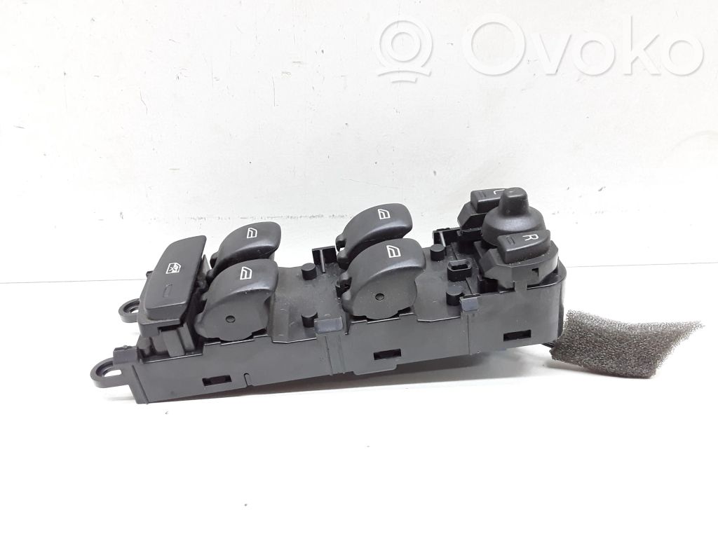 Volvo V40 Electric window control switch 