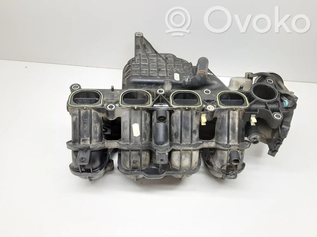 Volvo V70 Colector de admisión 