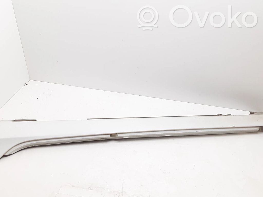 Volvo V40 Slenkstis 