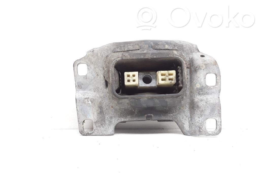 Volvo V40 Engine mount bracket 