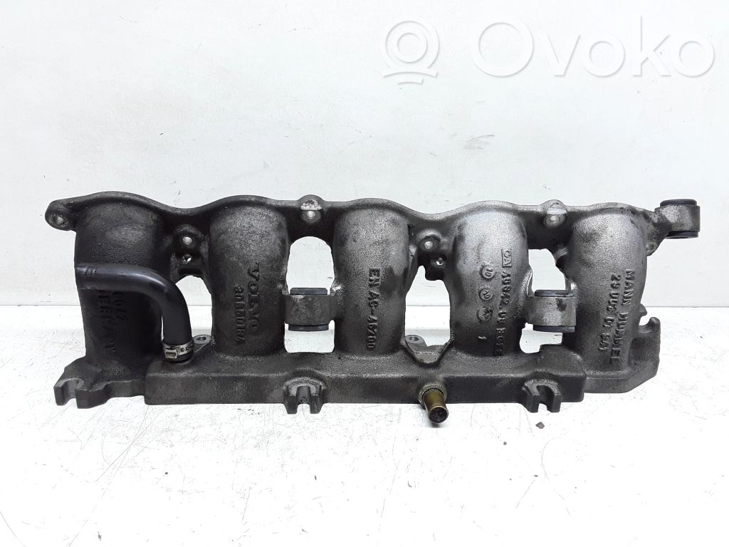 Volvo V70 Exhaust manifold 