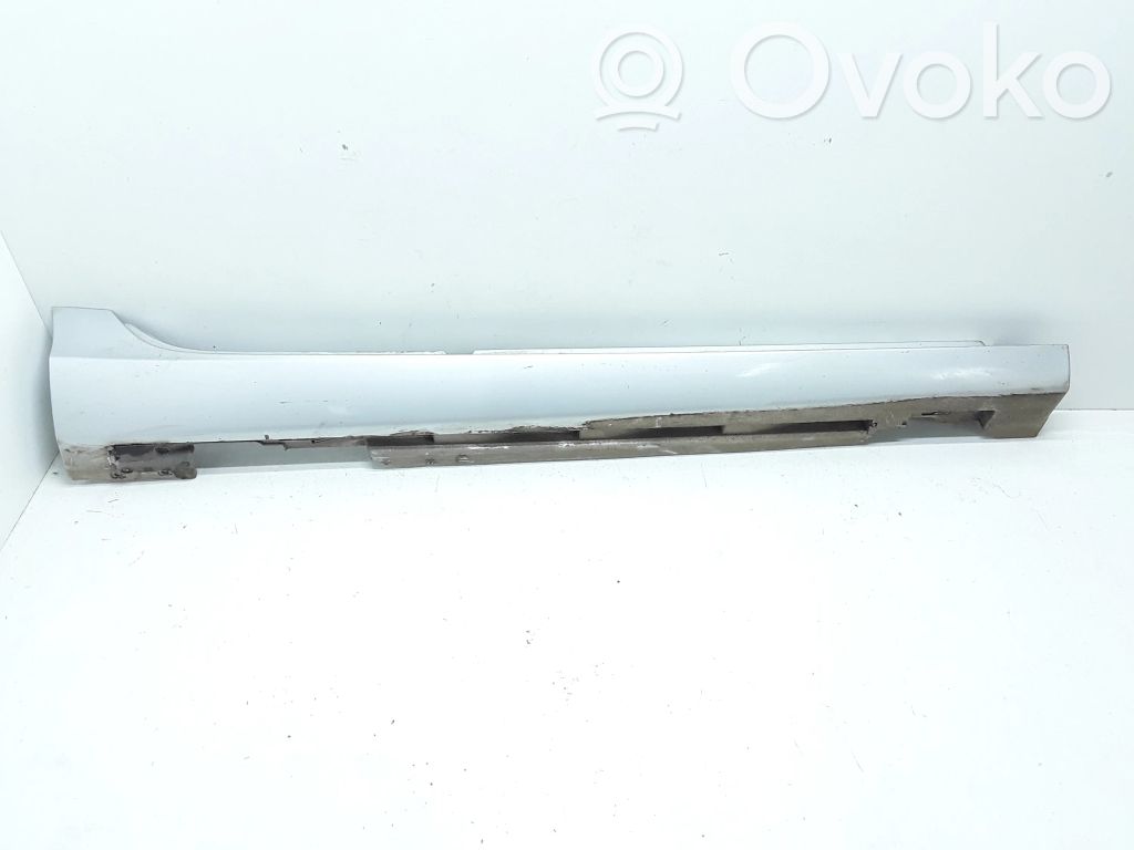 Volvo V40 Slenkstis 