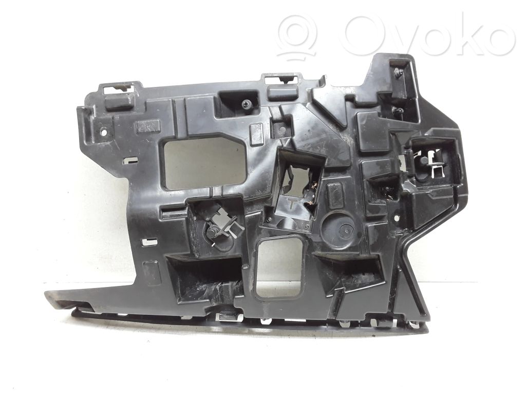 Volvo V40 Front bumper mounting bracket 