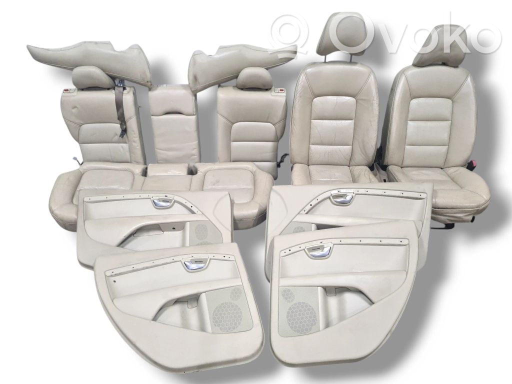Interior set