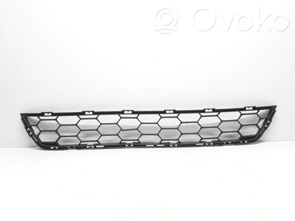 Volvo V40 Rejilla inferior del parachoques delantero 