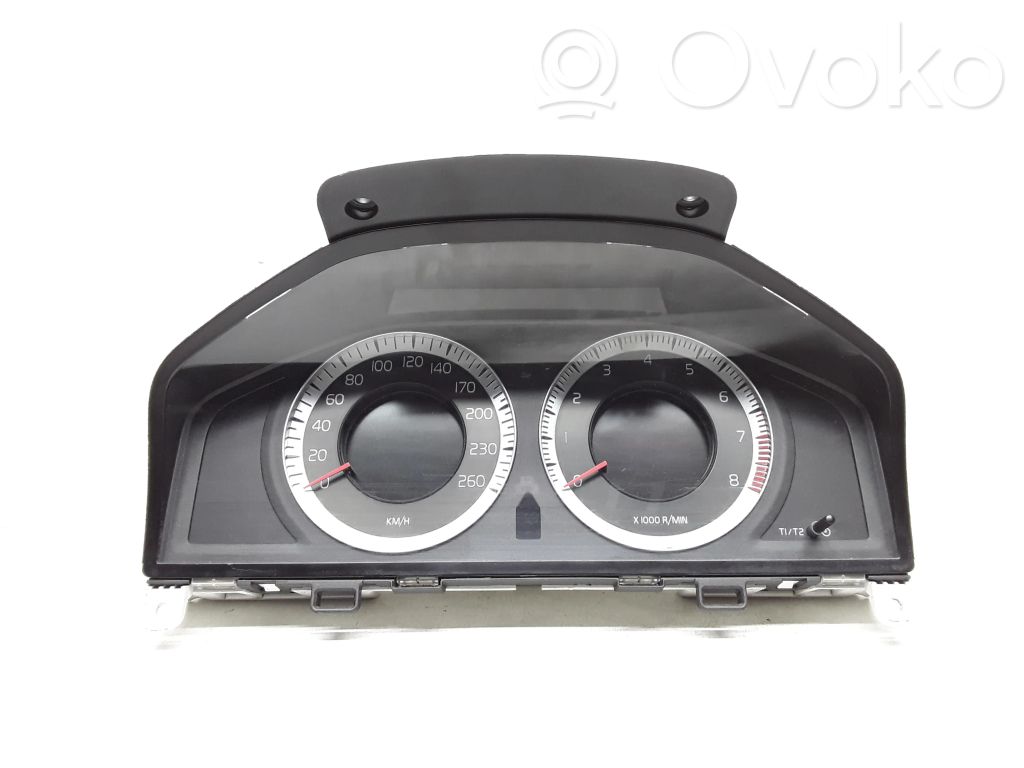Volvo V70 Speedometer (instrument cluster) 