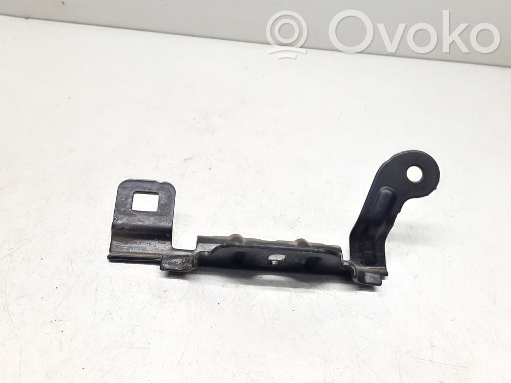 Volvo V40 Batteriehalterung 